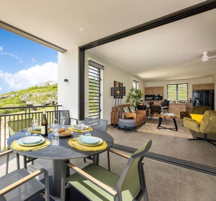 Coral Estate Ocean View Apartments Willemstad Extérieur photo